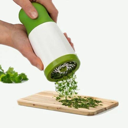AromaLock™ Fresh Herb & Garlic Mincer